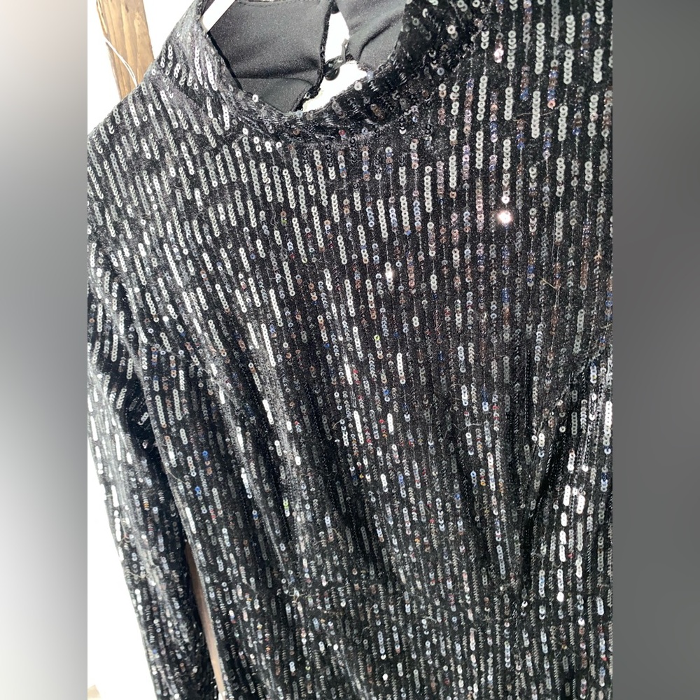 Black sequin dress - Picture 3 of 5